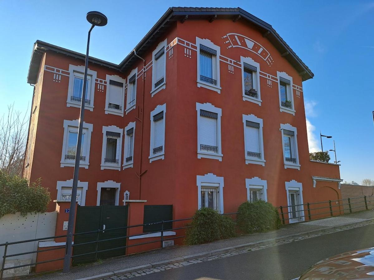Studio Cosy Entierement Renove A Deux Pas De Lyon Fontaines-sur-Saone Eksteriør bilde