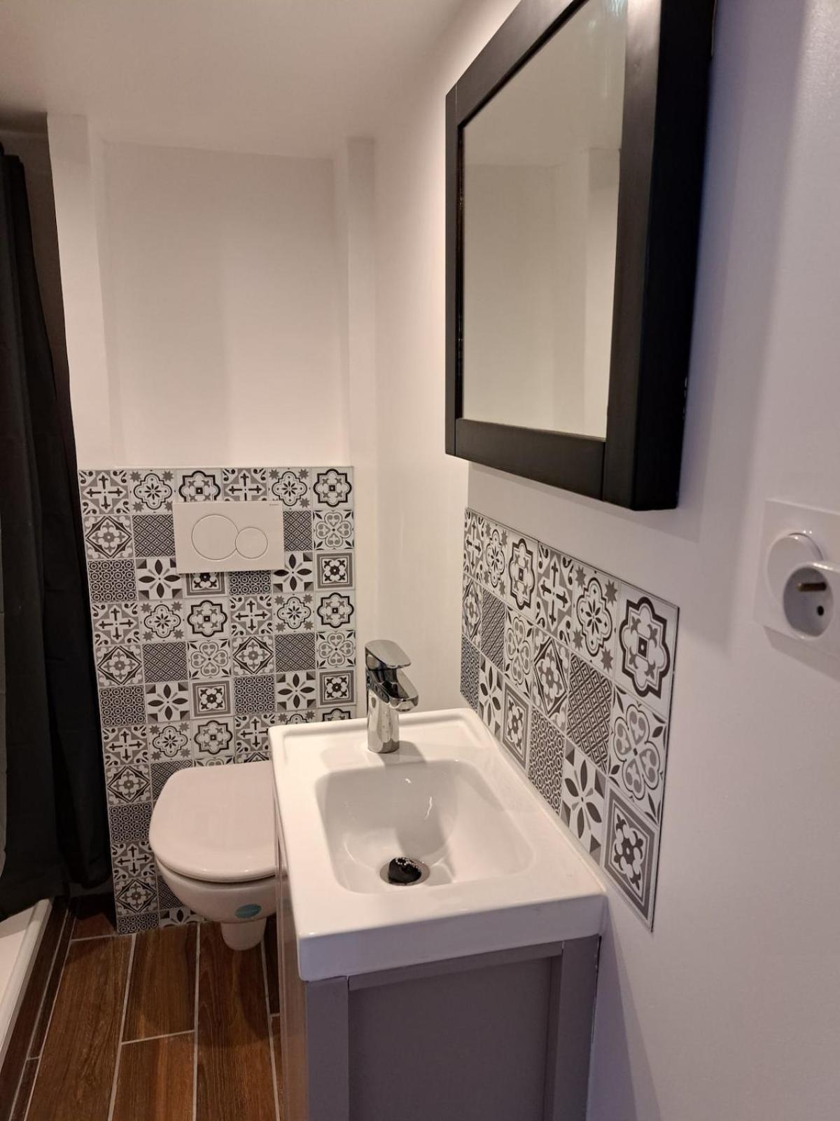 Studio Cosy Entierement Renove A Deux Pas De Lyon Fontaines-sur-Saone Eksteriør bilde